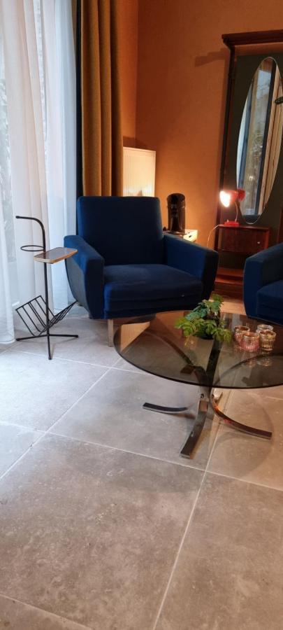 Logies La Chevre Folle - Lodging & Cooking In Style With Shared Kitchen Ostend Exterior photo