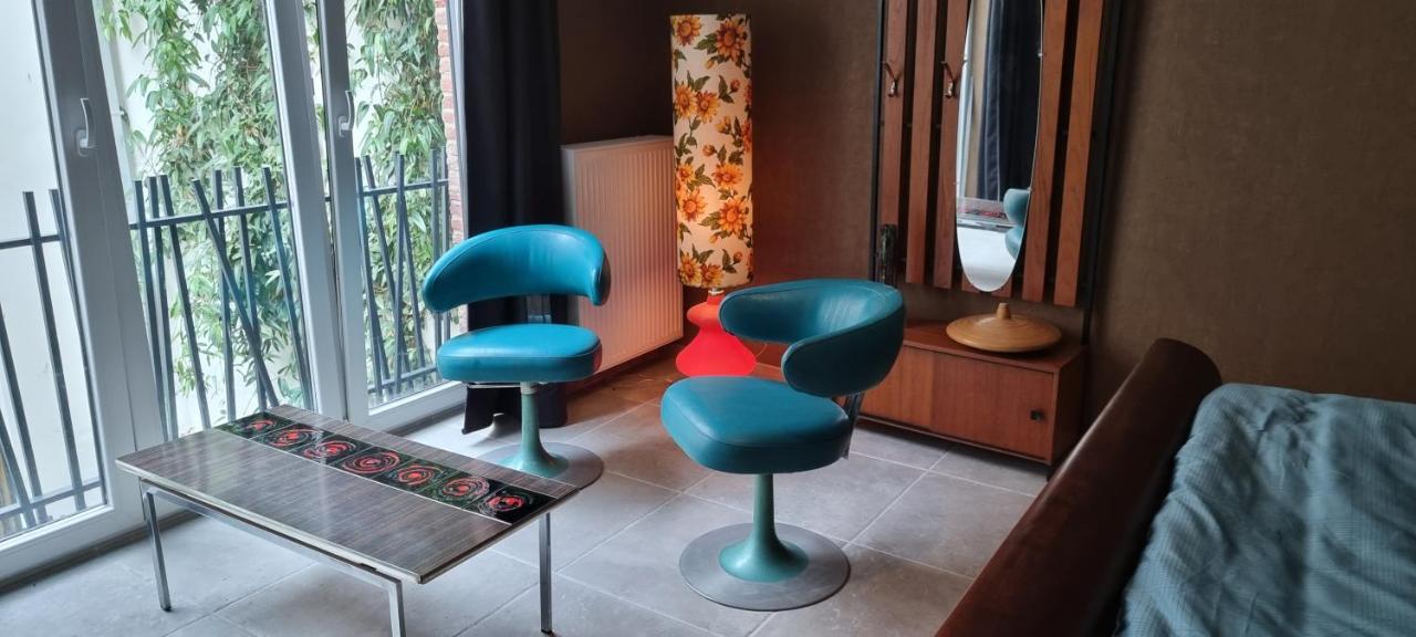 Logies La Chevre Folle - Lodging & Cooking In Style With Shared Kitchen Ostend Exterior photo